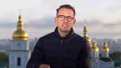 Hugo Bachega reporting from a conflict zone, capturing the human side of global crises